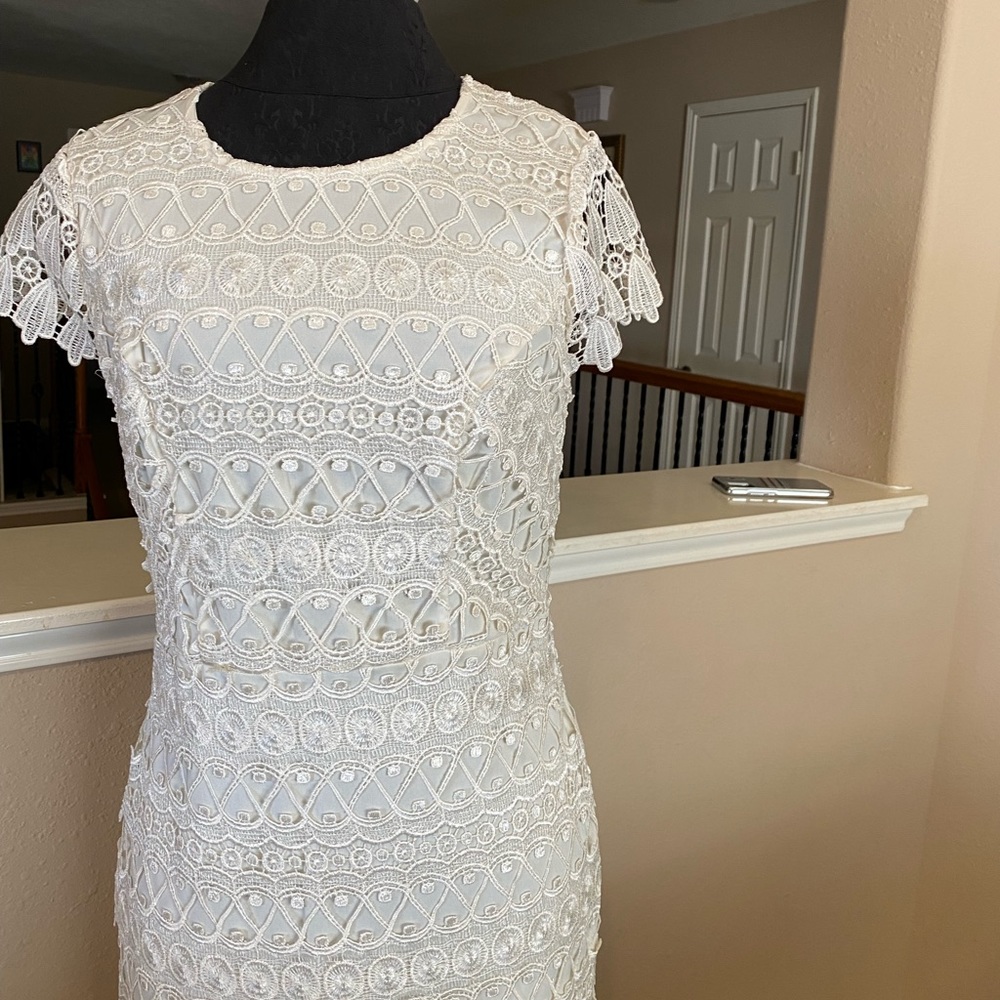 Dress - Picture 2 of 5